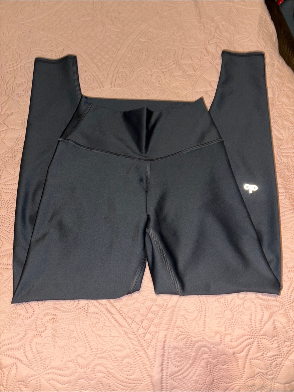 ALO Performance Leggings